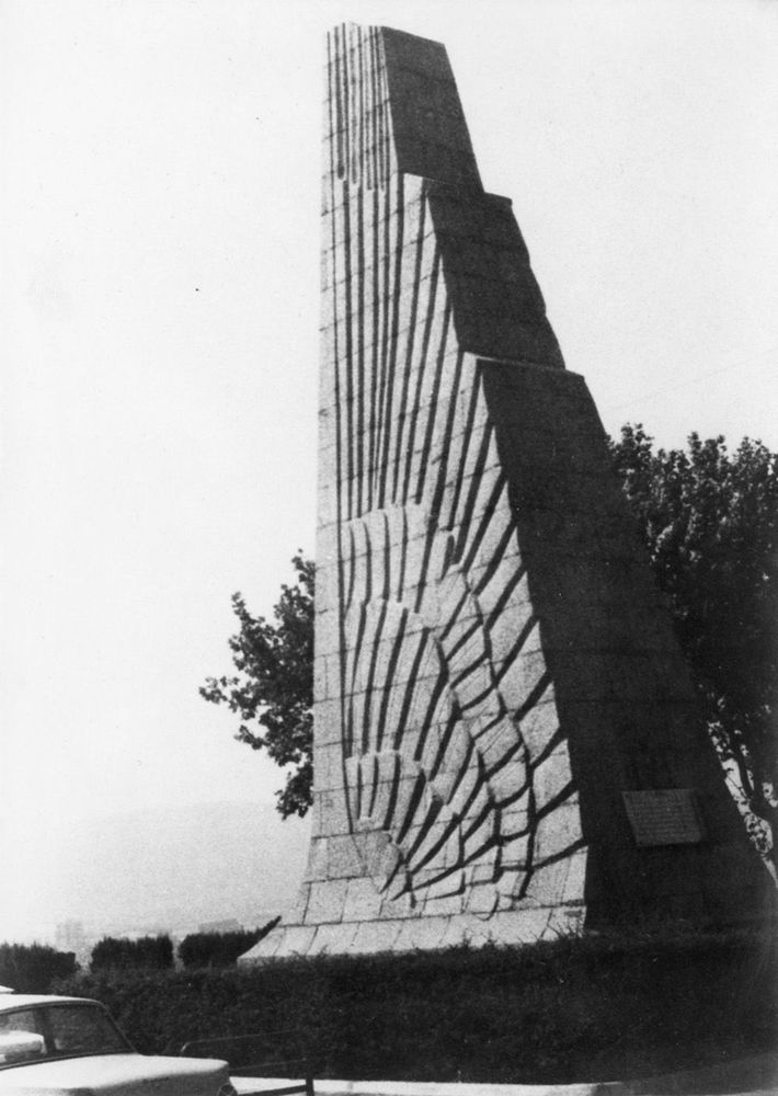 Denkmal für die Verunglückten von LZ 114 Dixmude in Cuers-Pierefeu.