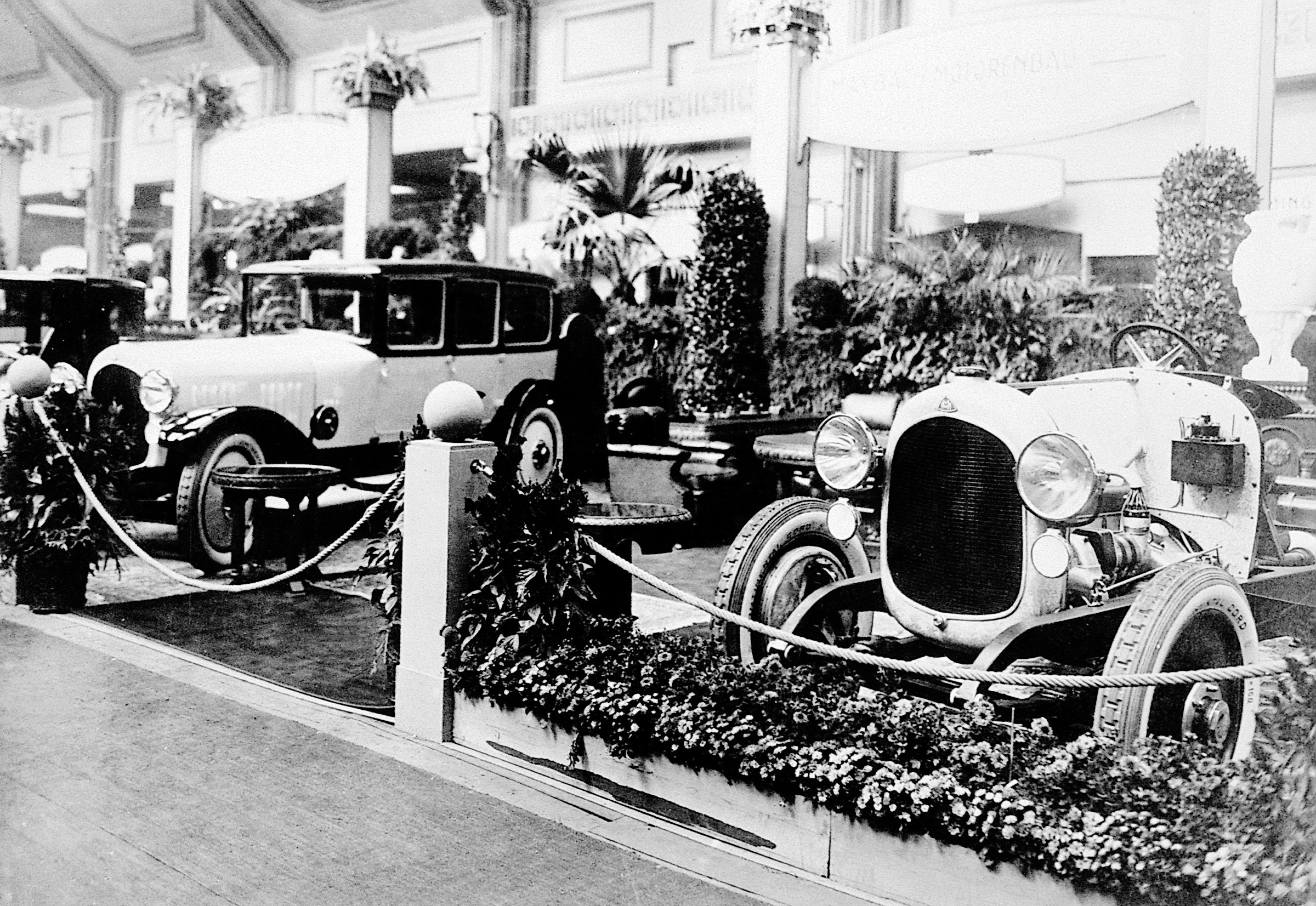 Happy Birthday - 100 Years of Maybach Automobiles - Zeppelin Museum
