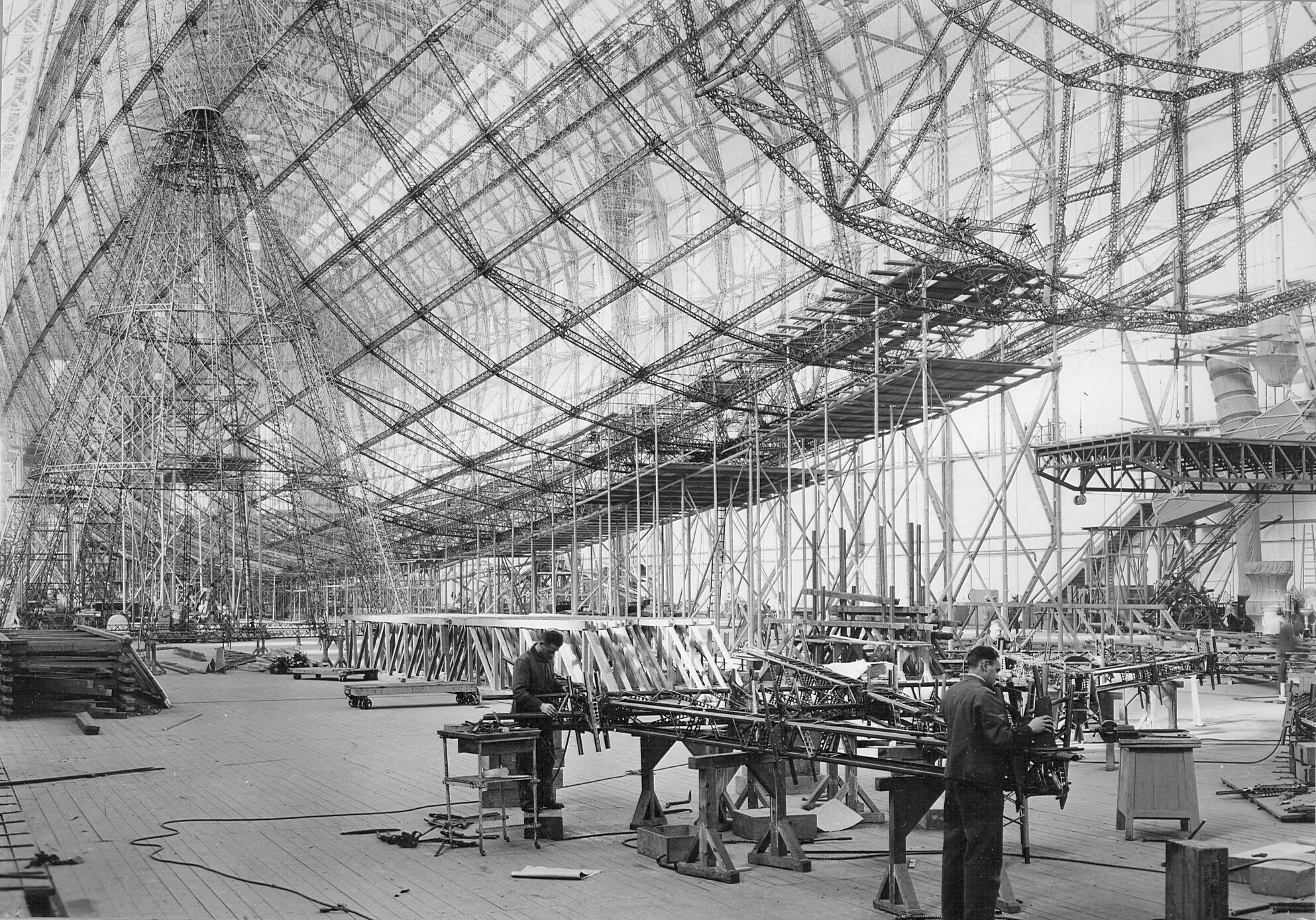 LZ 128 Graf Hindenburg oder auch April, April! Zeppelin Museum