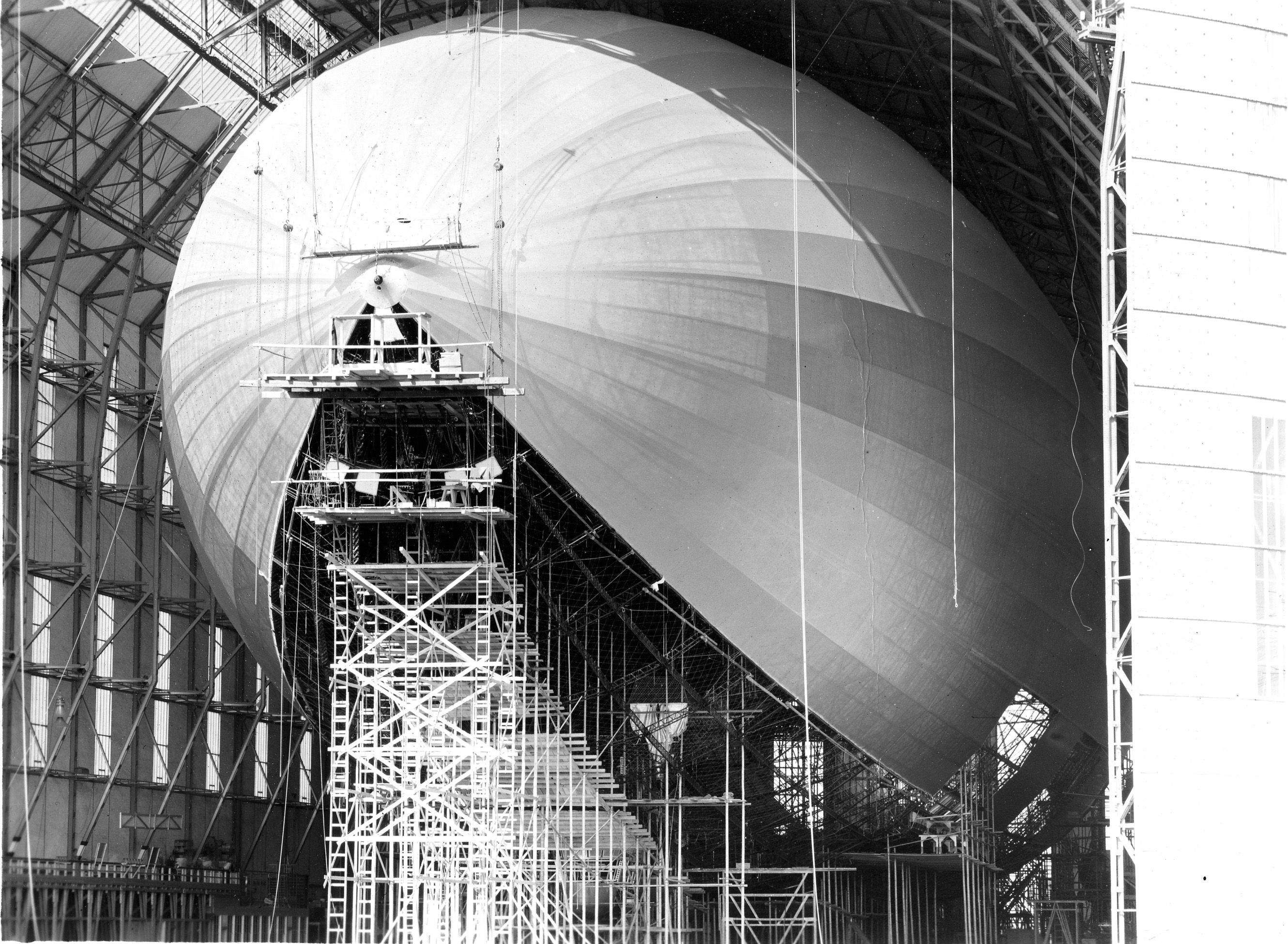 MACPHEE トゥモローランドBEAMS　SHIPS Historical Airships in Modern Media - Zeppelin Museum