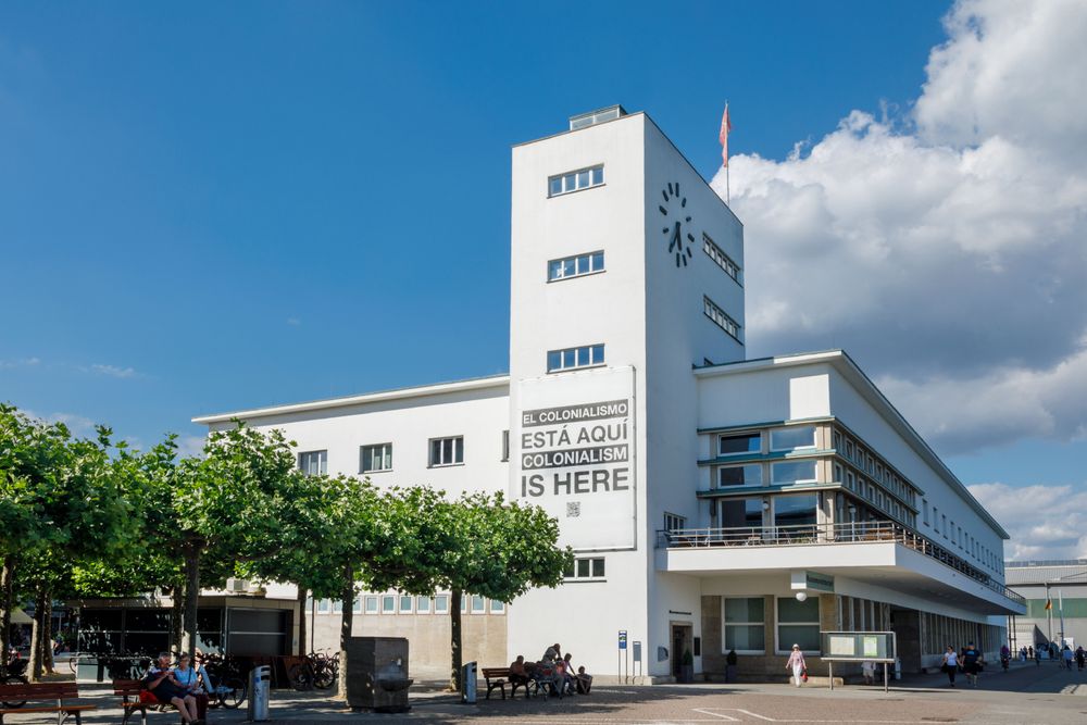 Außnansicht des Zeppelin Museums Friedrichshafen.