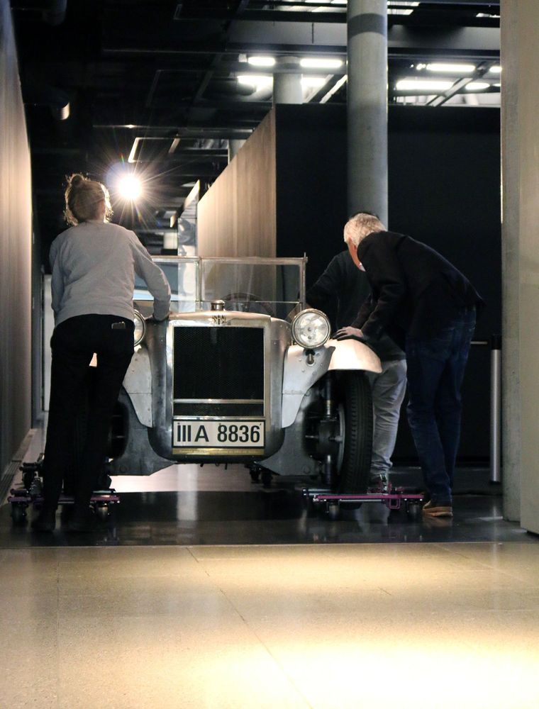 Von der Zeppelinhalle in die Ausstellung „Into the deep“: Der SHW-Experimentalwagen. Eine Dauerleihgabe des Deutschen Museums München.