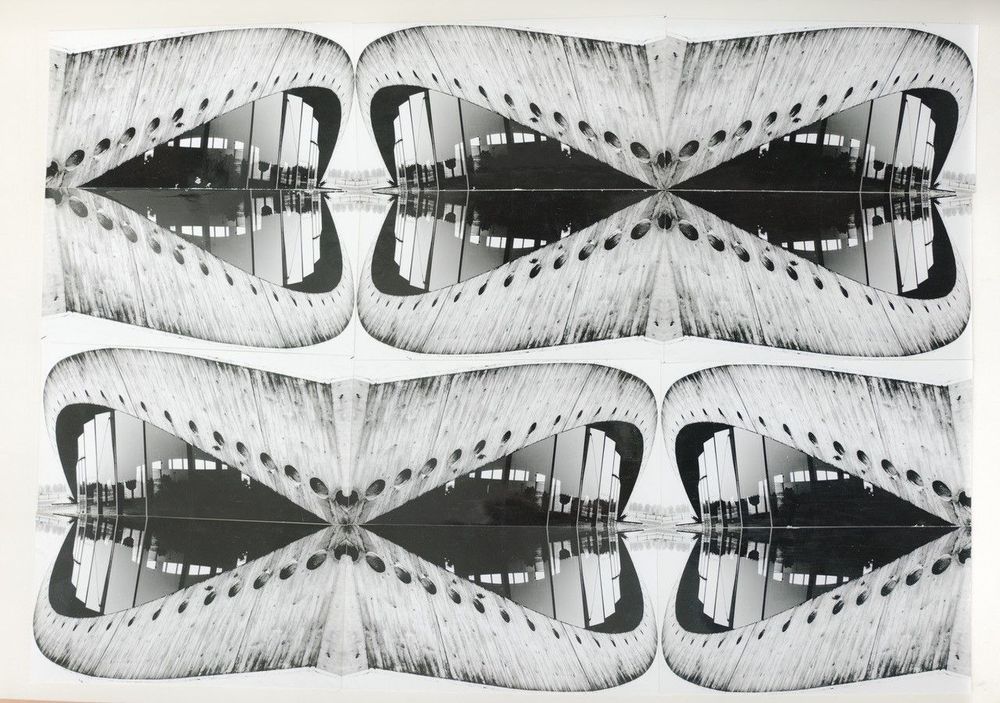 Die schwarz-weiß Fotografie zeigt eine Fotomontage. Was ein Gebäude sein sollte ist zu einer Art Muster oder Form montiert, die ineinanderfließt.