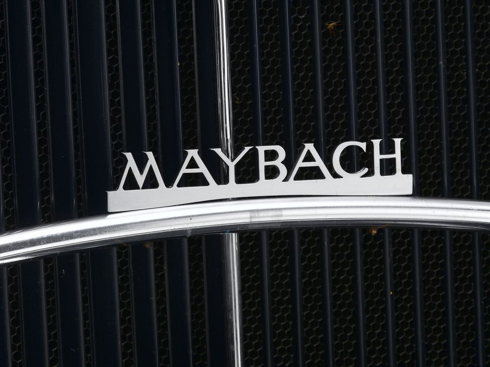 Detailaufnahme des Maybach-Schriftzug.